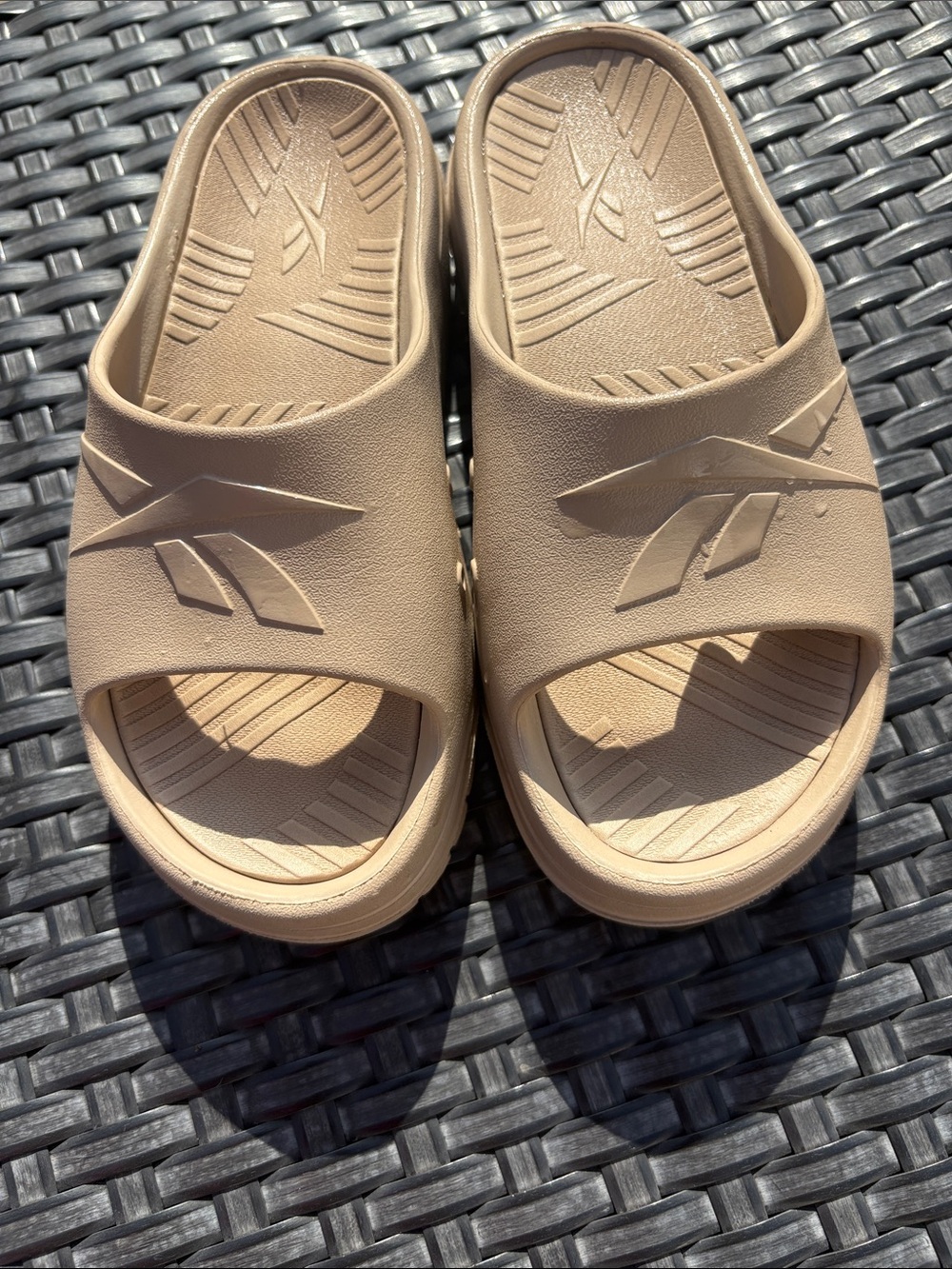 Reebok Platform Women's Slide Sandals in Light Beige— Size 7